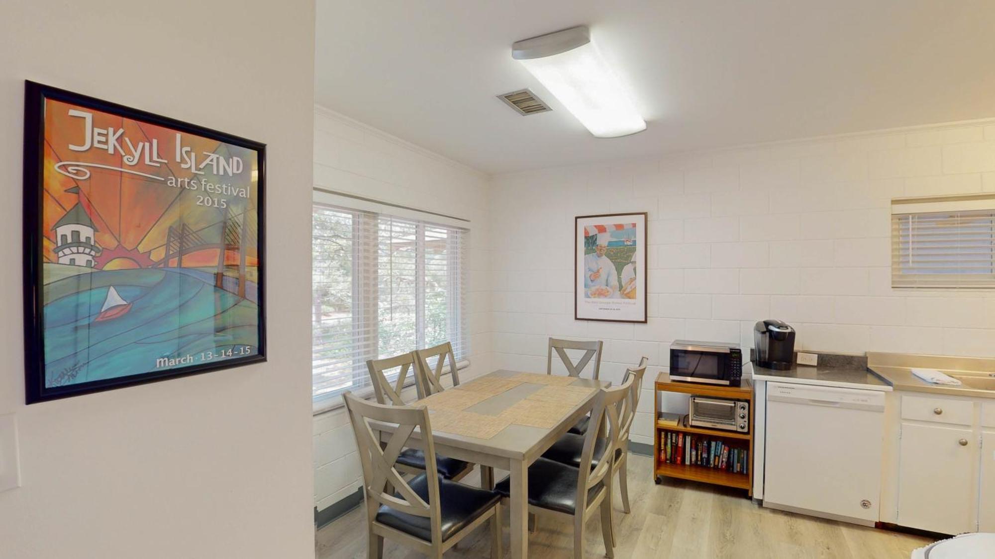 Atlantic Breeze By Jekyll Realty Apartment Jekyll Island Room photo