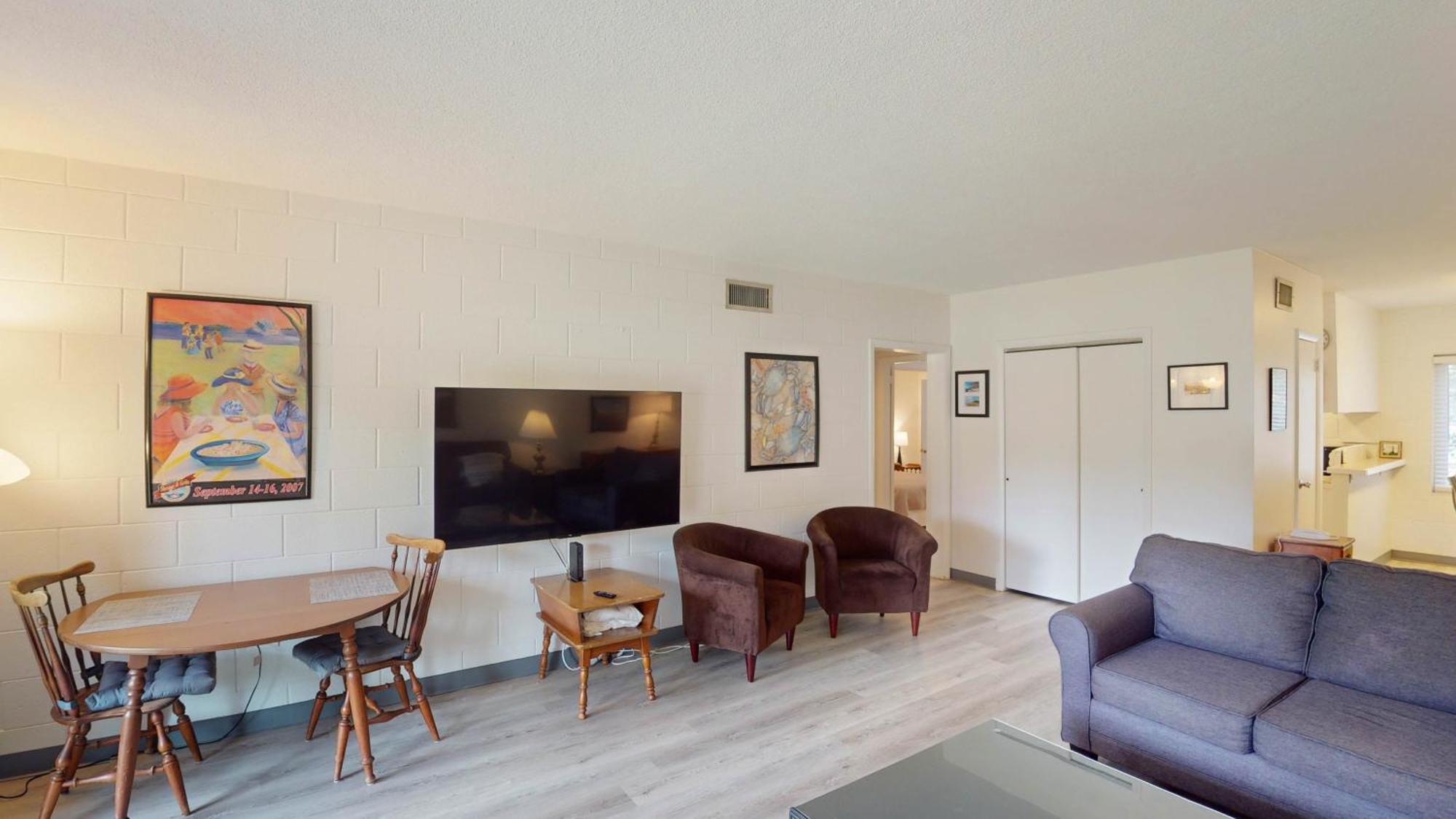 Atlantic Breeze By Jekyll Realty Apartment Jekyll Island Room photo